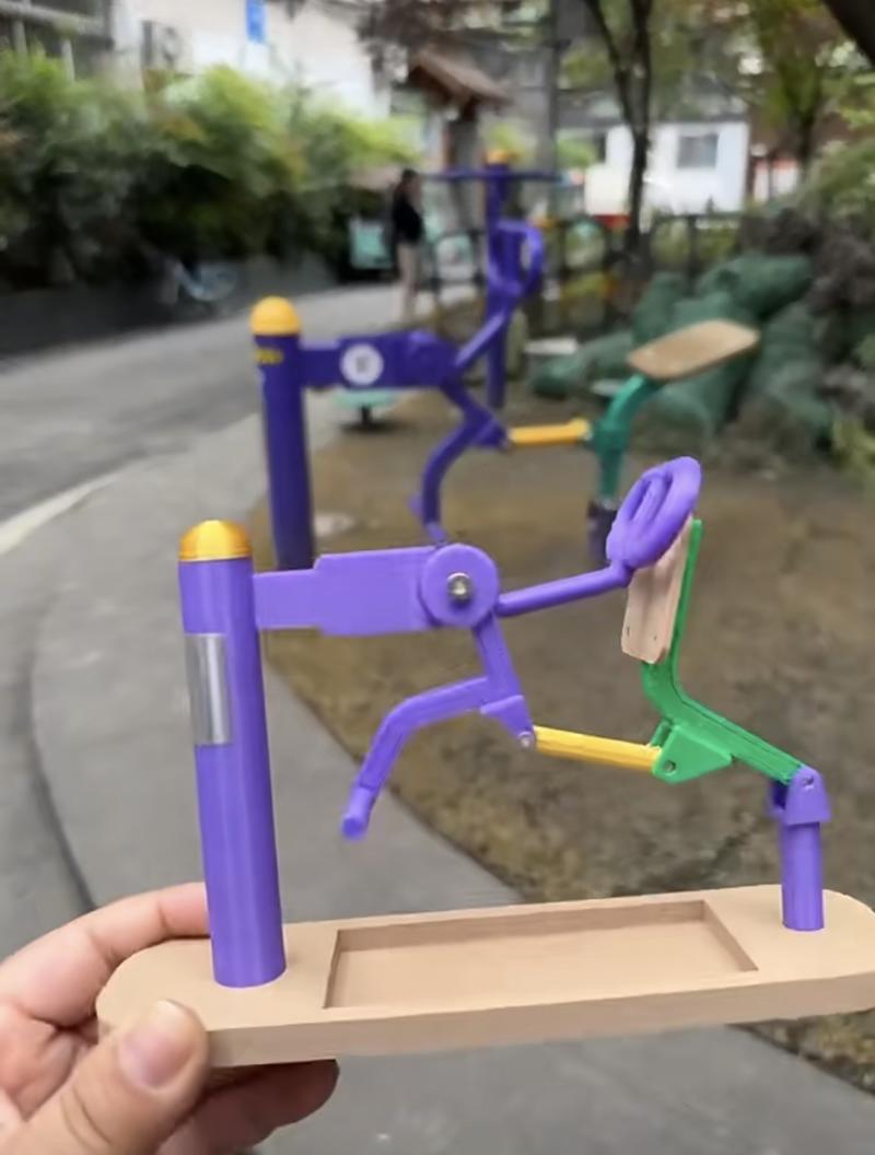 成都迪士尼现在流量爆了…#情报-航海圈