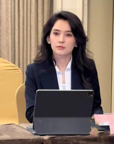 汪峰绯闻新女友，森林北李巧，新疆网红….-航海圈